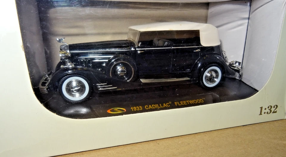 Signature Models -  1933 Cadillac Fleetwood Diecast Model Car - 1/32 scale - Image 3 of 4