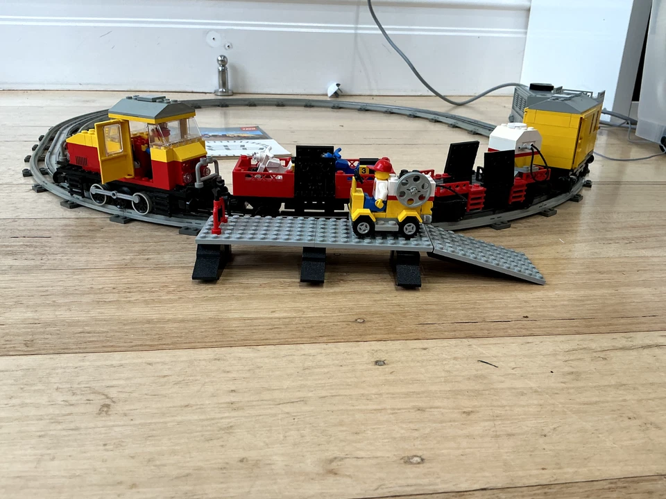 Vintage 1985 Lego 'Freight Train Set' (7735) - Image 3 of 4