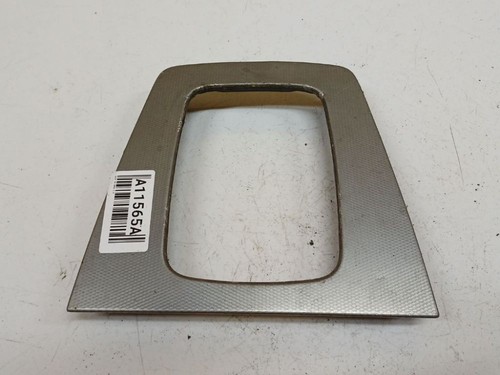 Gear shifter trim