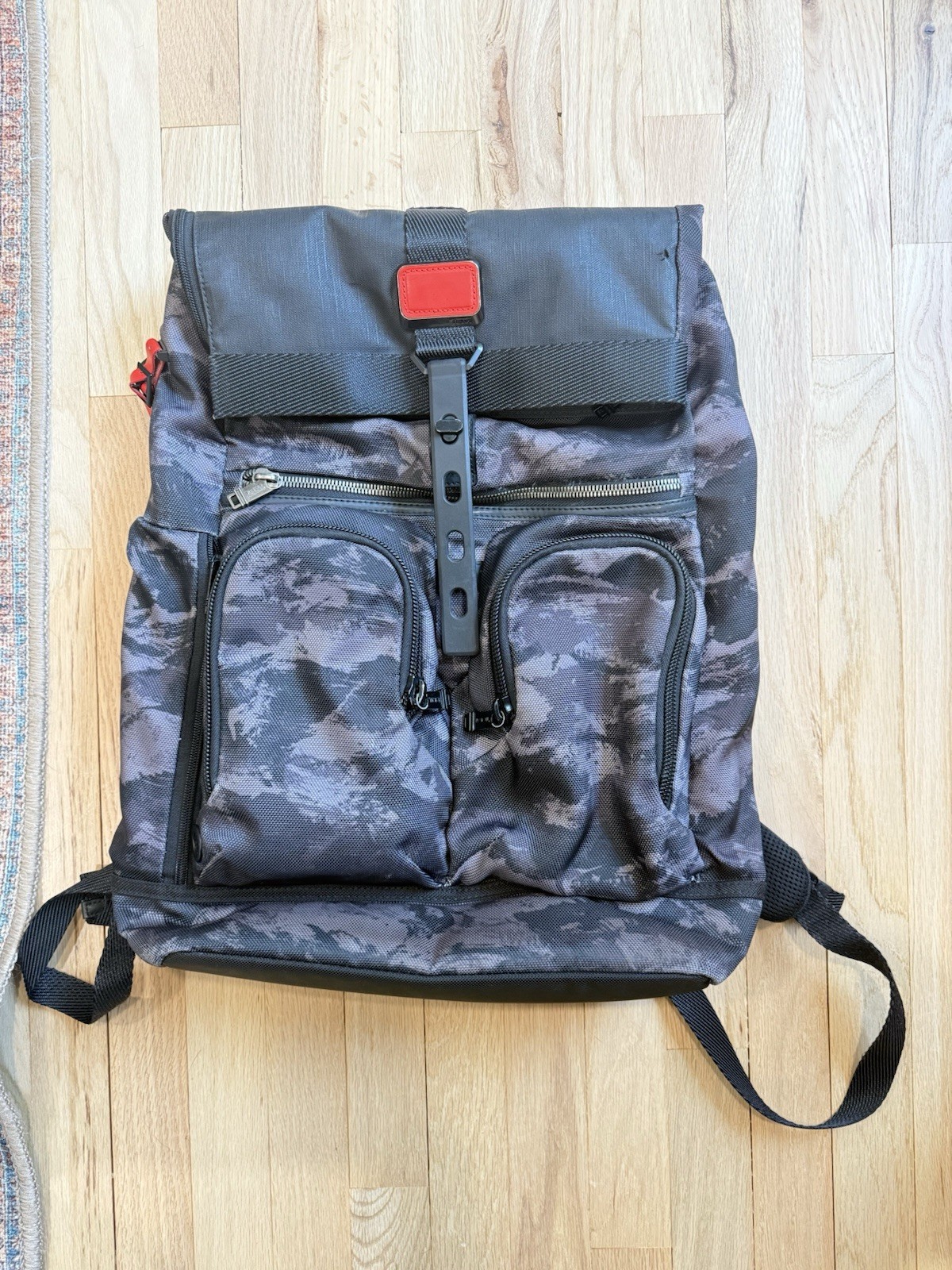 Charcoal Camo Laptop Travel Bag Euc
