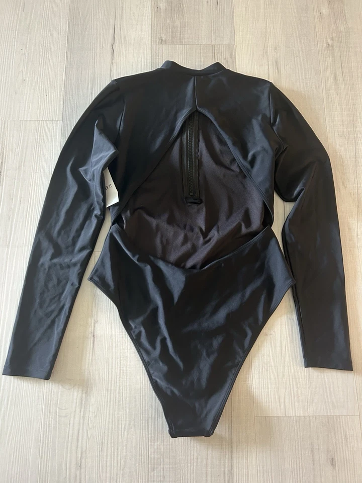 NUEVO CON ETIQUETAS FOREVER 21 TRAJE DE BAÑO NEGRO DE UNA PIEZA TALLA GRANDE MANGA LARGA Foto 2 de 3