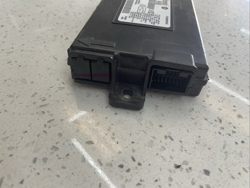 OEM NEW 2017-2018 DODGE JOURNEY HUB RECIVER MODULE OEM 68323876AA - Picture 4 of 5