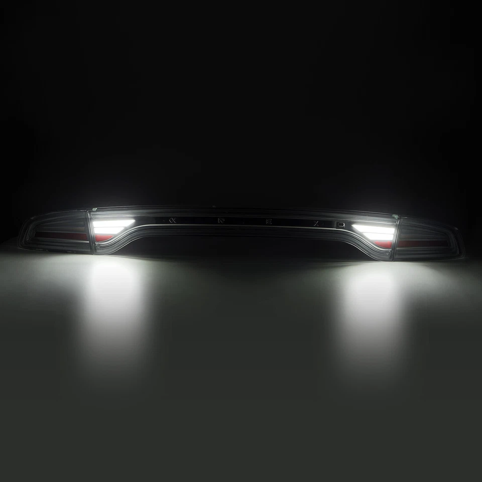 Luces traseras LED prismáticas serie NOVA para Dodge Charger Smoke 2015-2023 Foto 4 de 4