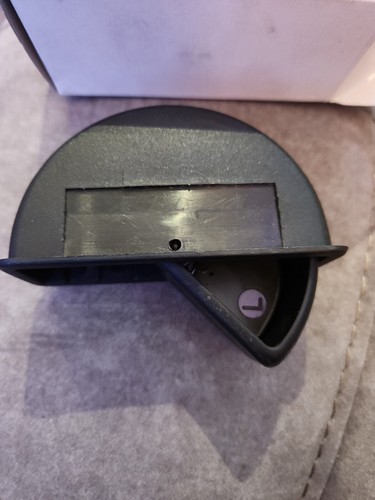 LAND ROVER DISCOVERY Genuine original new ASH TRAY Y004340LNF - Picture 2 of 5
