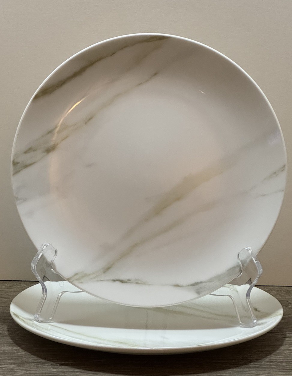 2 Sets of Vera Wang Venato Imperial 4-Piece Place Setting NWOB MSRP $350