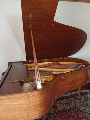 Flügel, August Förster Modell 190