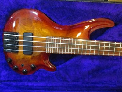 Greg Curbow Bass Guitar 2005 Petite 33 USA 33 Frets Bartolini Pickup And Preamp.