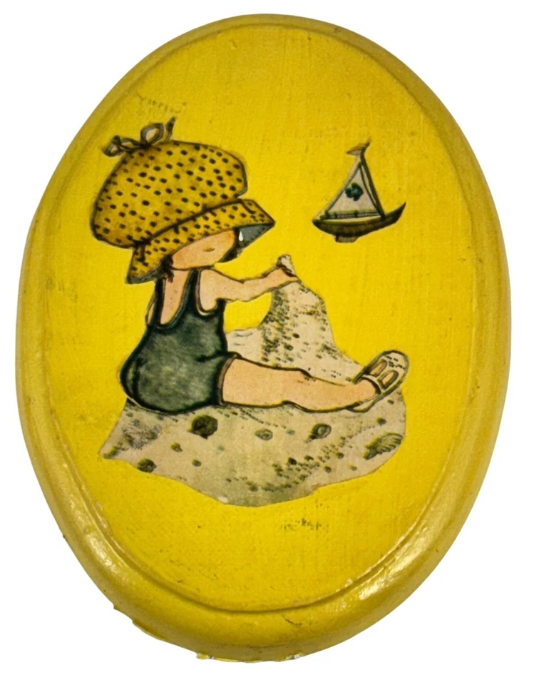 Placas de pared vintage gorro niña rosa pastel amarillo ovalado decoración infantil retro Foto 2 de 4