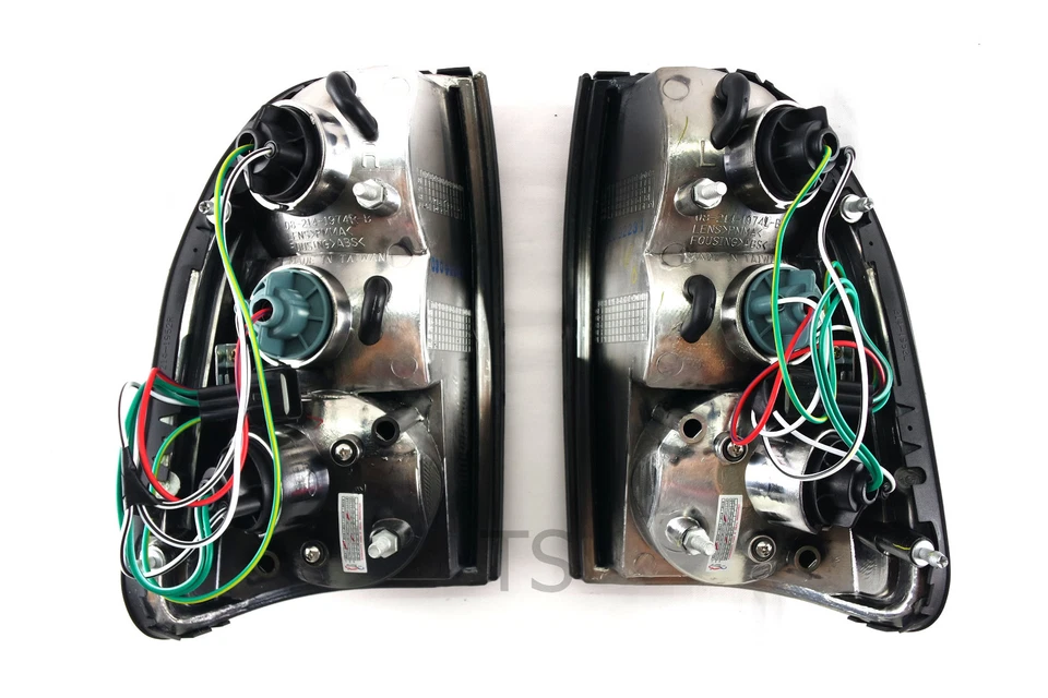 Juego de luces traseras LED de humo para Mitsubishi Triton Strada MK L200 1996-2004 Foto 4 de 4