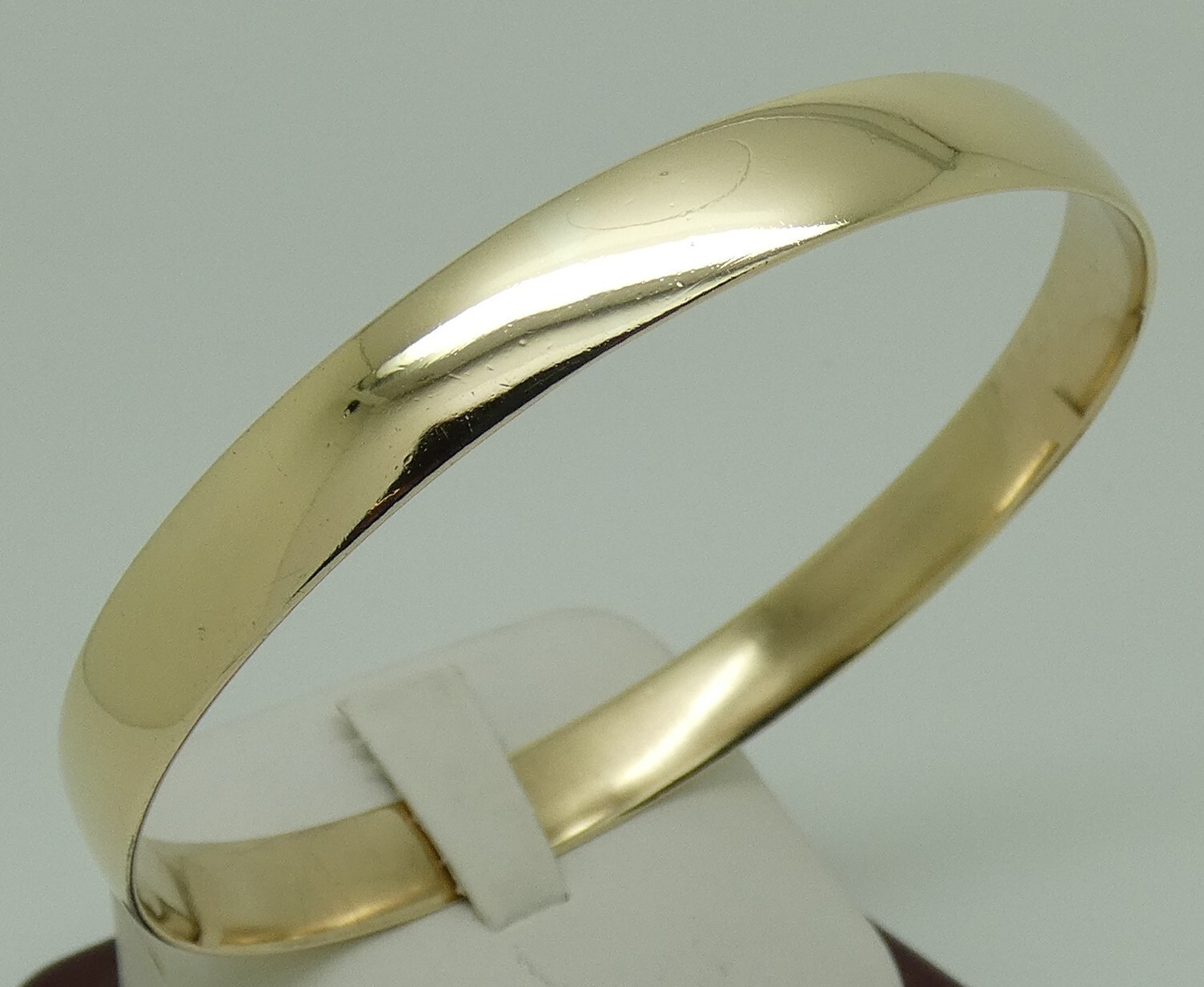 SOLID 9CT YELLOW GOLD BANGLE eBay