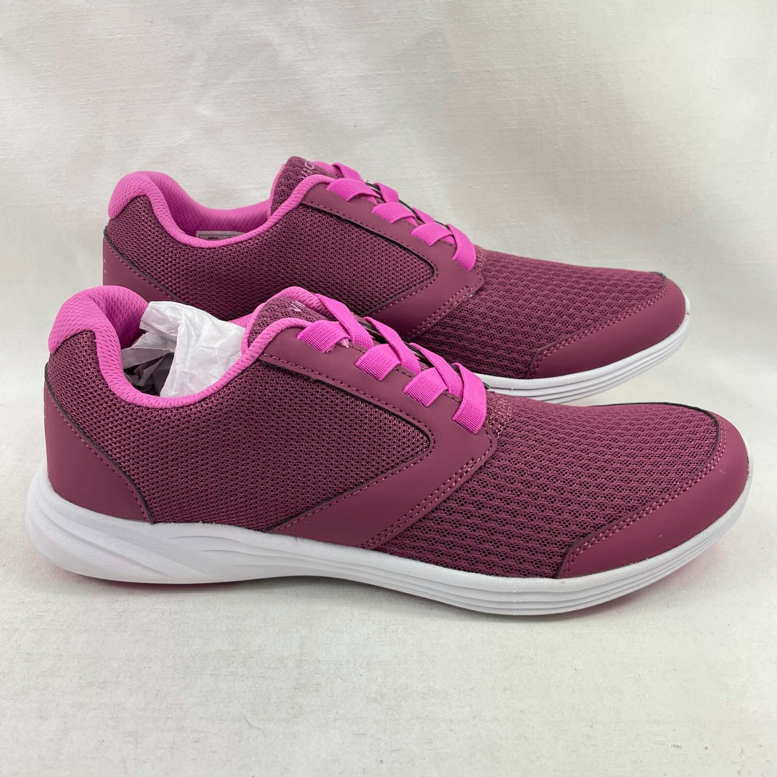 vionic gored lace sneakers