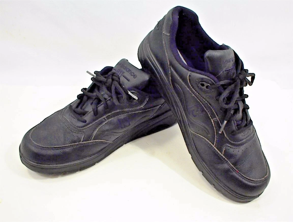 New balance 811 walking clearance shoe
