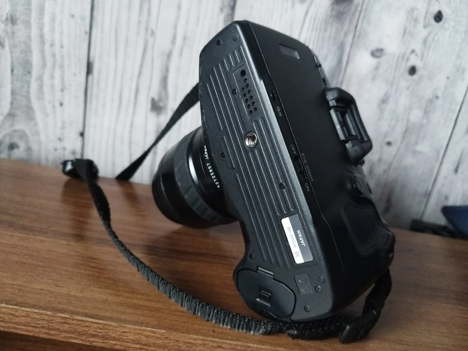 Minolta Dynax 800si   Read Description  - Image 4 of 4