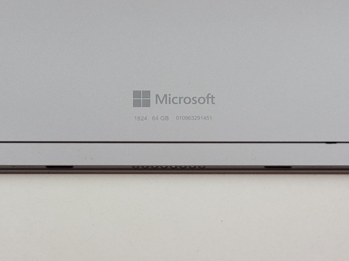 Microsoft Surface Go (Model 1824) 10