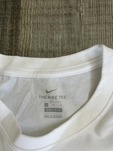 NWOT Nike Tee Dri-fit Long Beach State Basketball Team White T-shirt Boys L - Picture 5 of 13