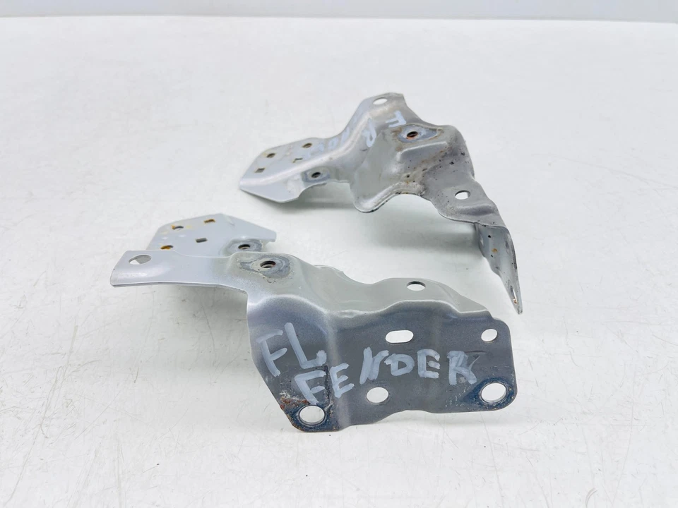 2011–2014 Lexus CT200h Front Fender Mount Bracket Set FL FR OEM - Image 4 of 4