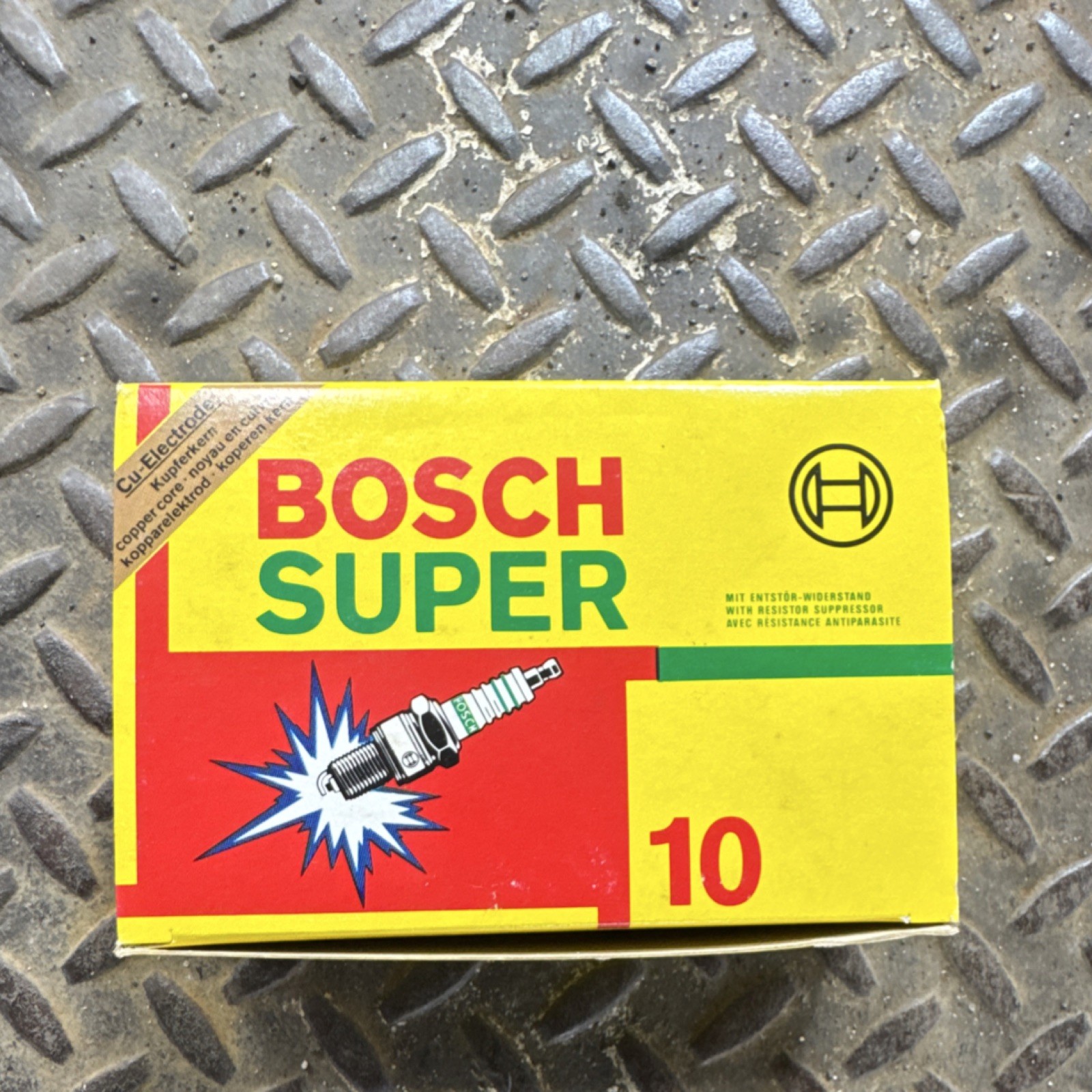 Bosch Super Spark Plugs DR10GCO 7552 10 Pack Copper Core Genuine New