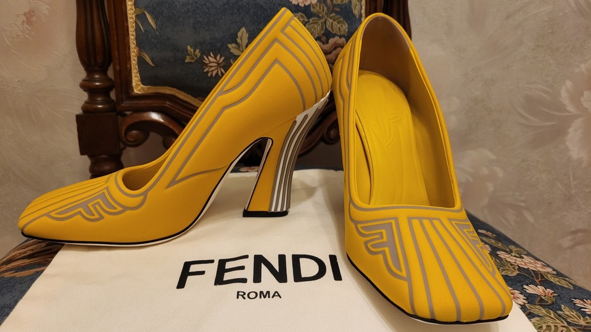 Pumps Freedom Fendi Fendi Lycra FF Freedom Décolleté Pumps Tabacco