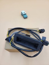 LR FREELANDER II LRII & RR SPORT L320 TAILGATE HANDLE SWITCH LR020997