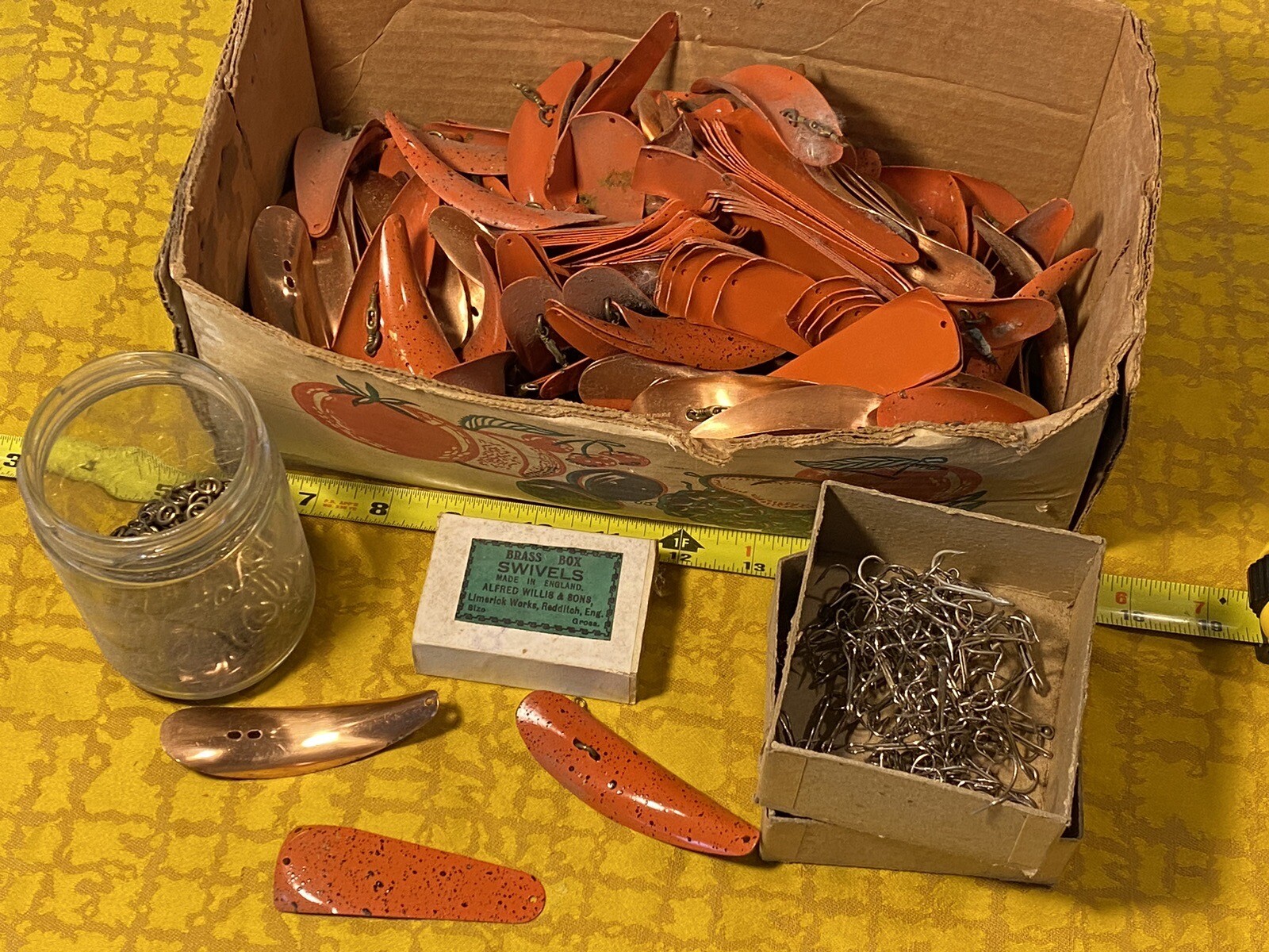 175+ DAN BOONE WIGGLER WOBBLER SPOONS FISHING LURE BAIT WITH MISC HOOKS SWIVELS - Image 1