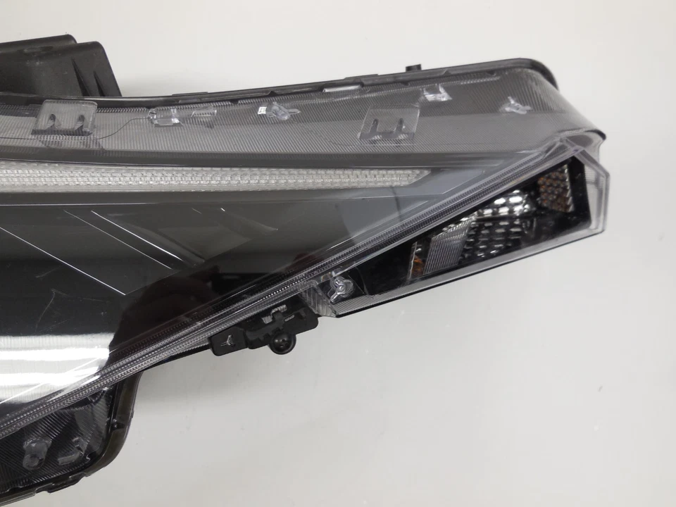 Faro halógeno derecho pasajero hyundai elantra 2021 2022 m1 Foto 3 de 4