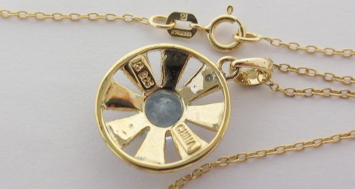 Collar colgante de topacio azul superpuesto de oro de 18 quilates de plata de ley con detalles de diamantes - Imagen 8 de 10