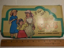 VINTAGE  FASHION  RINGS CHILLDS TOY SET  of 30+RINGS  HONG KONG 1970's RARE