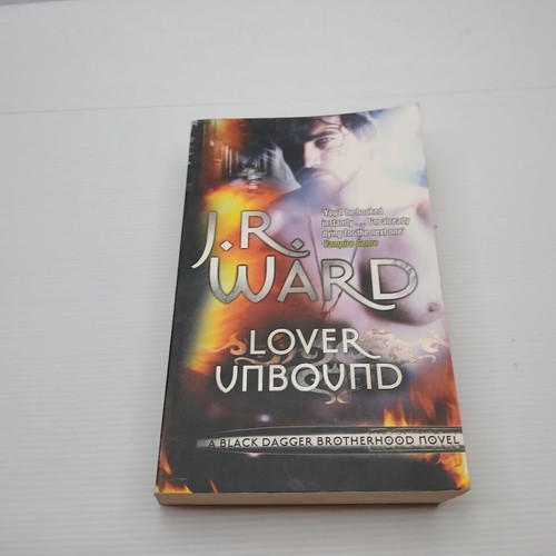 2x J.R. Ward Paranormal Romance Science Fiction Paperback Books Bundle Lot - Picture 7 of 14