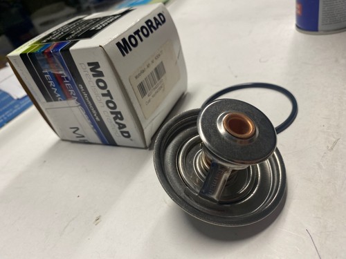 304-77K 077121113D 95510611300 THERMOSTAT AUDI PORSCHE VW BMW VORLAUF 77° - Bild 5 von 6