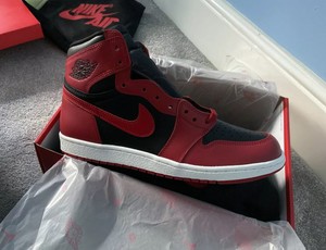 air jordan rojo y negro