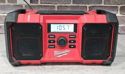 Milwaukee M18 2890-20 Jobsite Radio Cordless Corded Aux Cable (Tool Only)