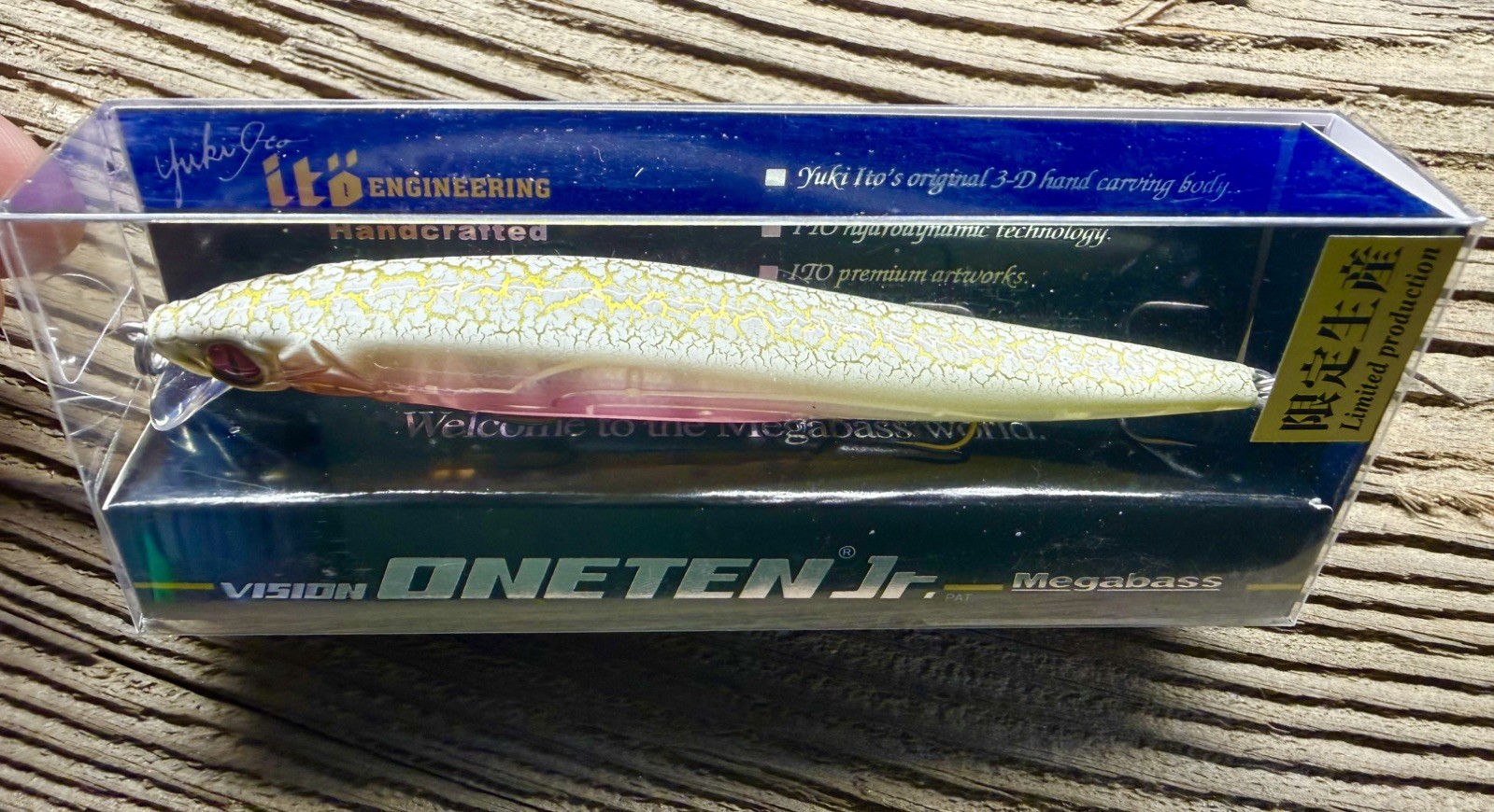 Megabass Vision 110 Jr. SP-C BMC Baby Kingyo - Image 4