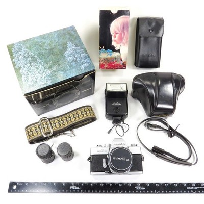 Minolta SRT101 35mm Camera, Minolta 58mm f1:1.4 Lens, Auto 32 Flash Lot (VIDEO)