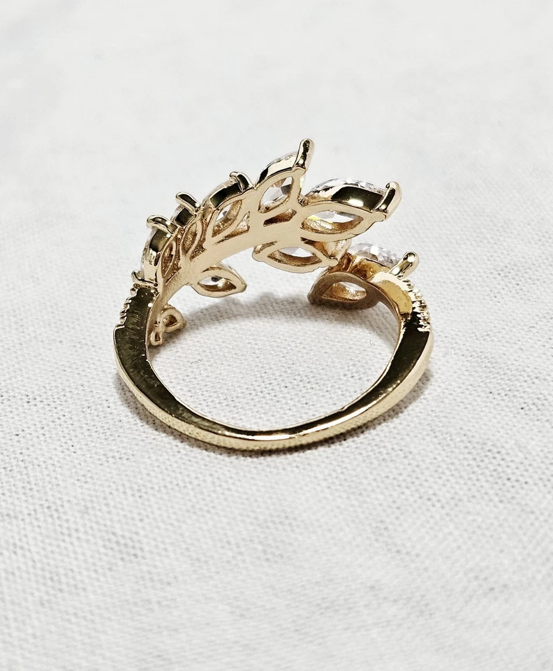 Gold Tone Wrap Ring Leaf Design White Crystals Size 7 J15-3617 - Image 4 of 4