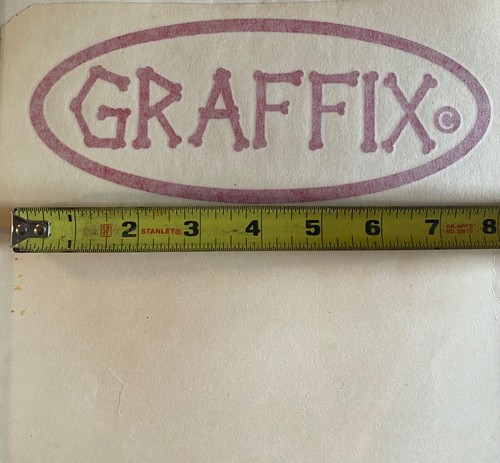 GRAFFIX Oval decal 8" Red