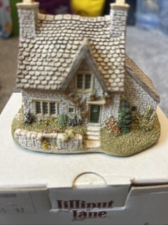 Lilliput Lane Tillers Green With Unnamed Deeds And Box