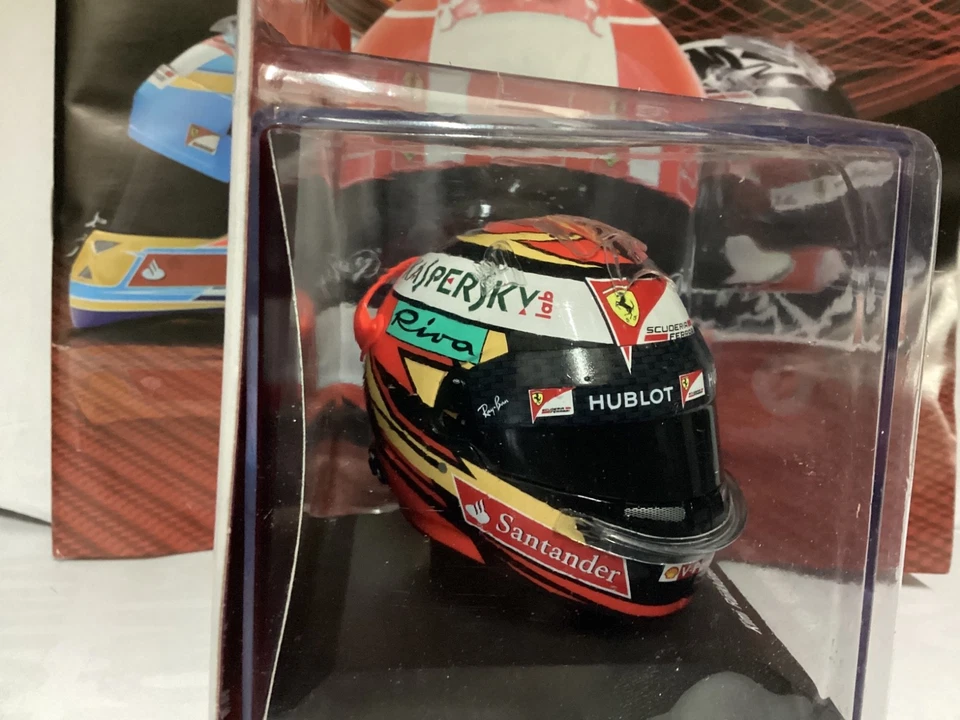 Caschi piloti F1 Ferrari KIMI RAIKKONEN 2017 1:5, nuovo in teca - Immagine 3 di 4
