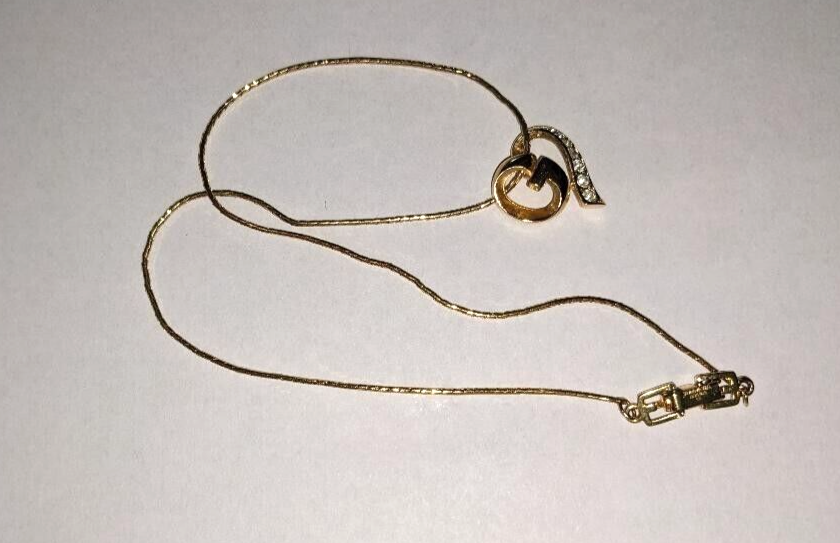 【Givenchy】Gold-Tone Stone Heart Pendant Necklace, GIVENCHY Heart Light Stone Necklace Accessories Gold Tone