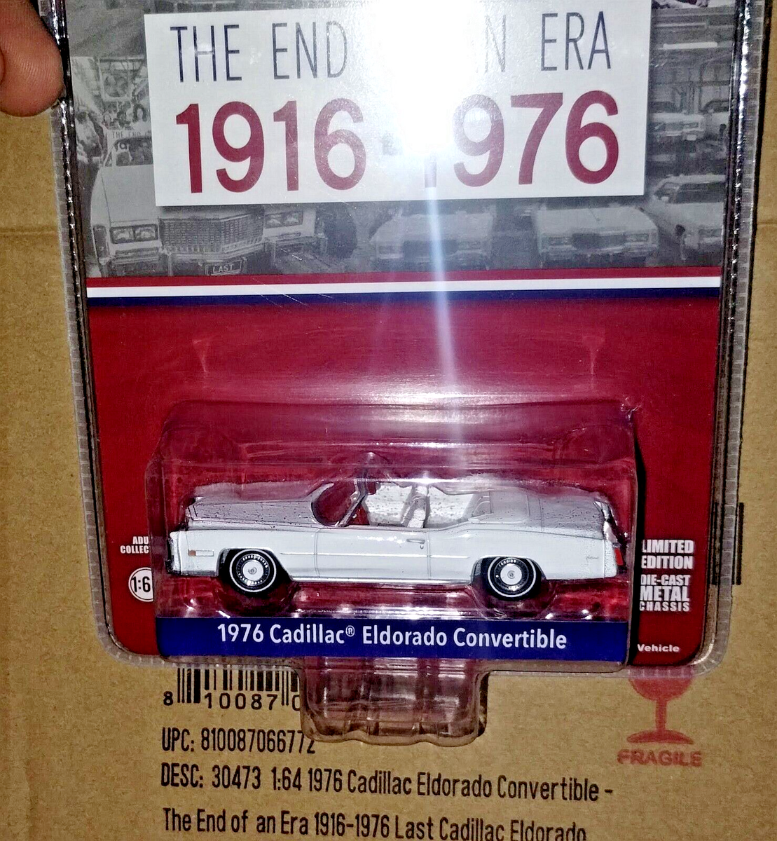 White 1976 Cadillac Eldorado Convertible Greenlight Hobby 1:64