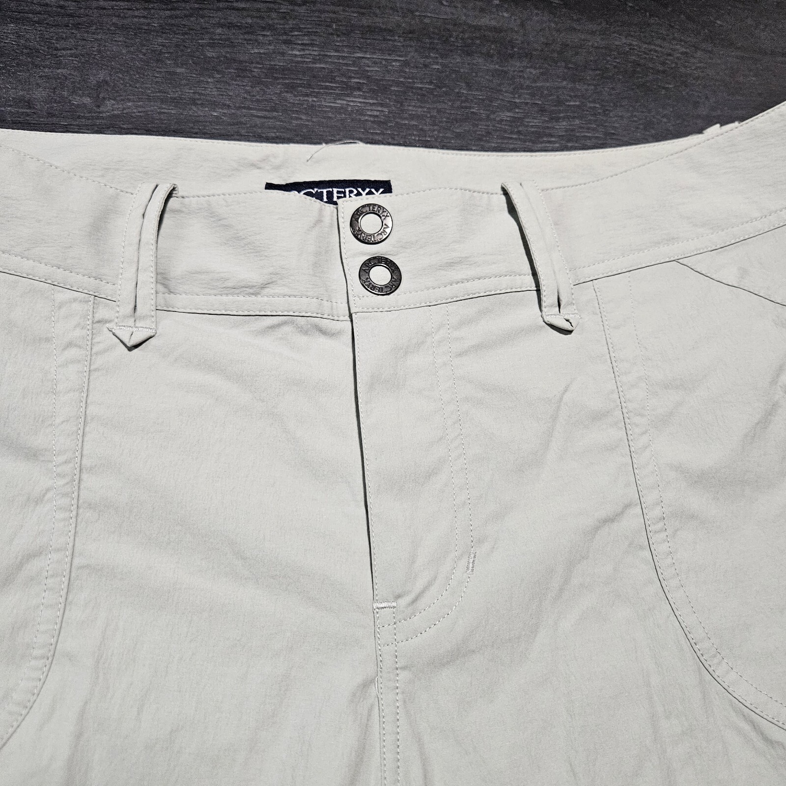 ARC'TERYX Arcteryx Parapetto Pantaloncini Escursionismo Donna 10 Grigio Trekking Rock Climbing Leggeri