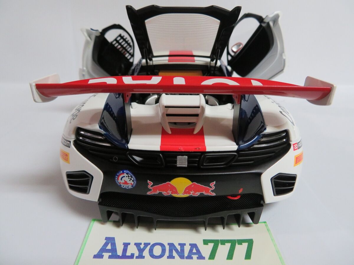 AUTOart Signatiure 1/18 McLaren 12C GT3 S. Loeb #9 Red Bull AUTOart Signatiure 1/18 McLaren 12C GT3 S. Loeb #9 Red Bull