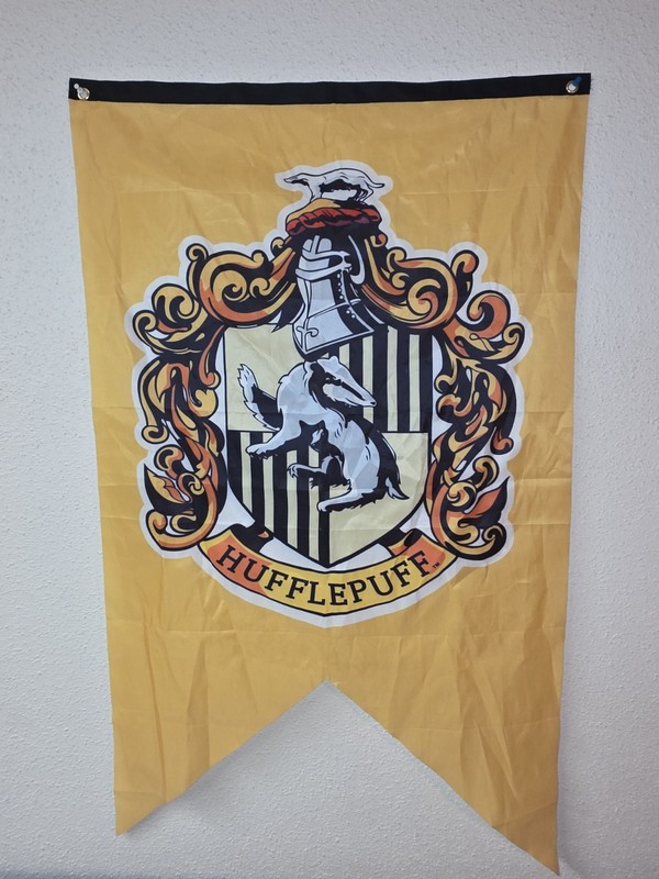 Harry Potter HUFFLEPUFF Hanging Wall Banner Flag 30" X 48" Warner Brothers