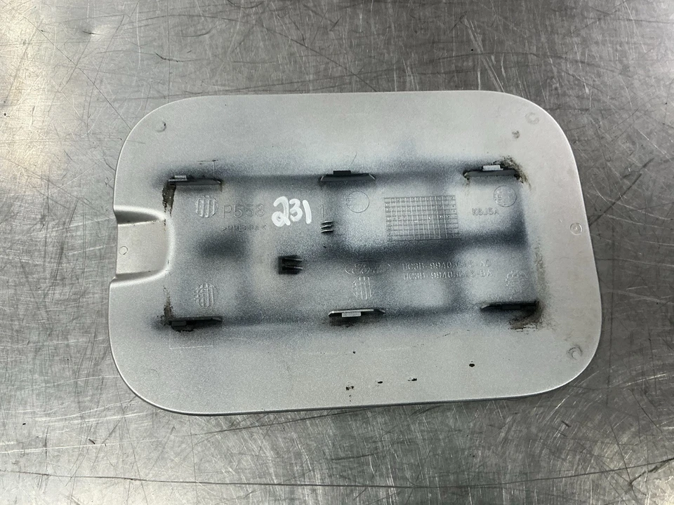 Ford F250 F350 Super Duty 2017-2022 puerta de llenado de combustible HC3B-99405C46-AC OEM #231 Foto 2 de 3