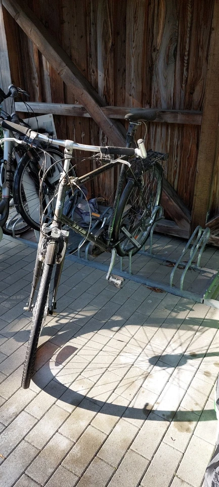 KTM 28 Zoll Trekkingrad Veneto 27 Gang Delore LX