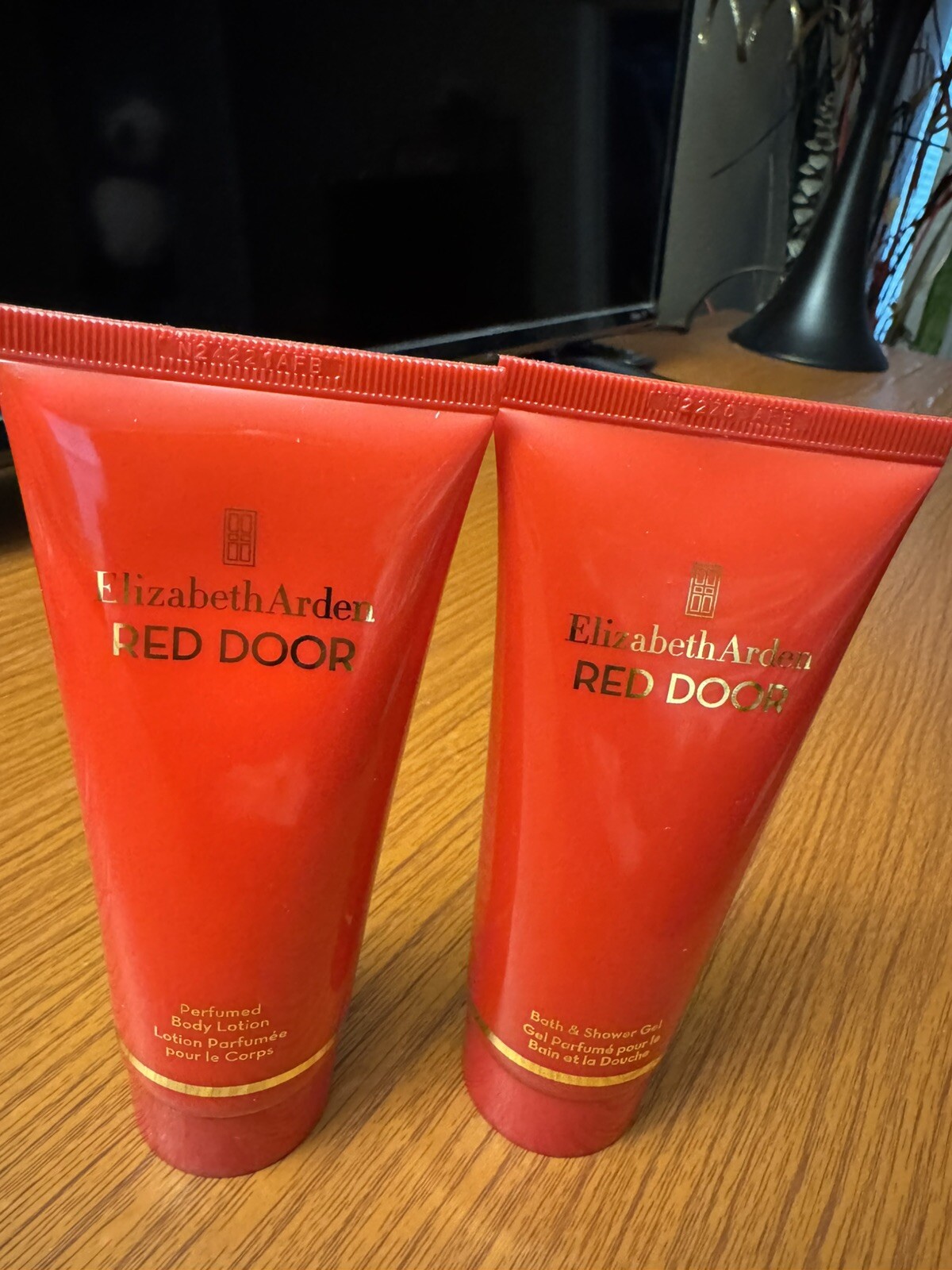 Elizabeth Arden Red Door Body Lotion & Shower Gel 3.3 oz Duo