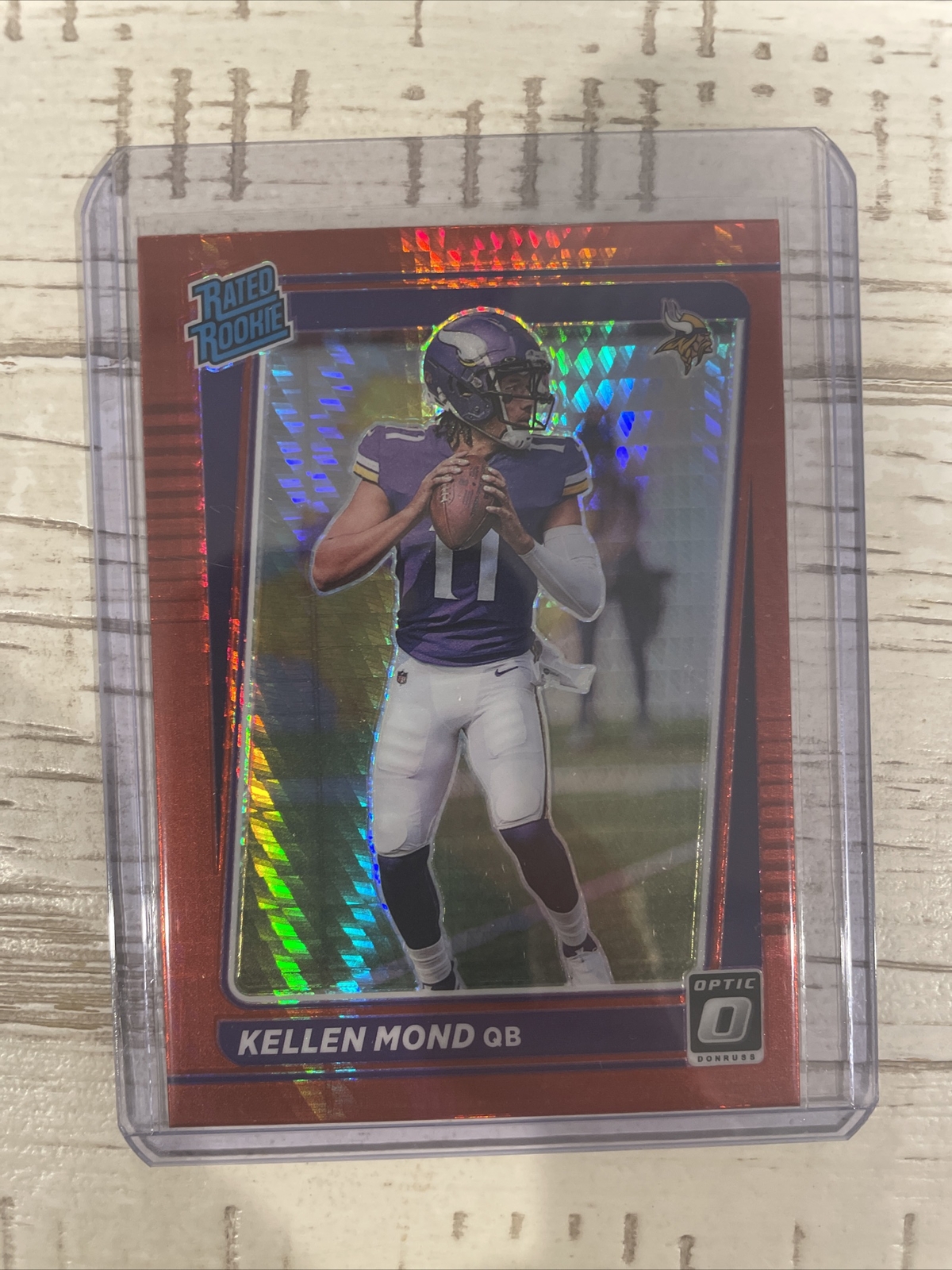 2021 Panini Donruss Optic KELLEN MOND  Rated Rookie hyper red prizm #221 Vikings