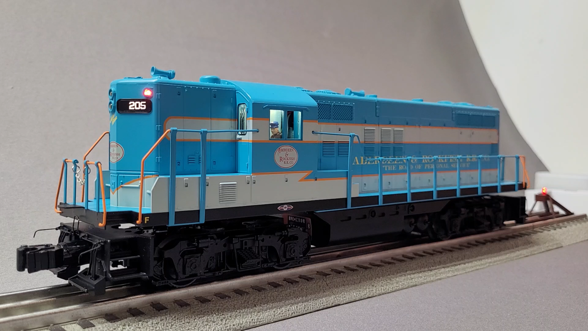 LIONEL ABERDEEN & ROCKFISH JOHN BLUE GP7 LIONCHIEF 2.0 ENGINE O
