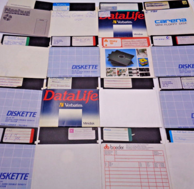 COMMODORE 64/128 -- 16 USED DISCS - WYSIWYG #30