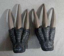 Jurassic Park World Velociraptor Dinosaur Claws costume Hasbro Raptor JW Pretend