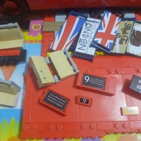 LEGO 10258 London Bus Incomplete- Missing parts- read description